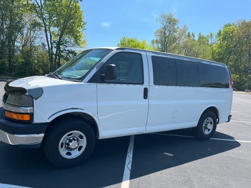 2011 Chevrolet Express 3500 LT