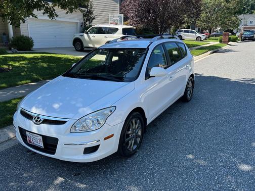 2012 Hyundai Elantra Touring GLS