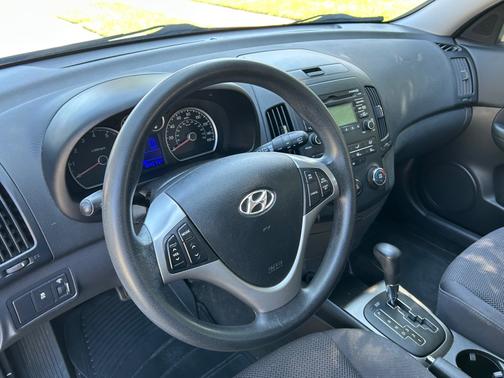 2012 Hyundai Elantra Touring GLS