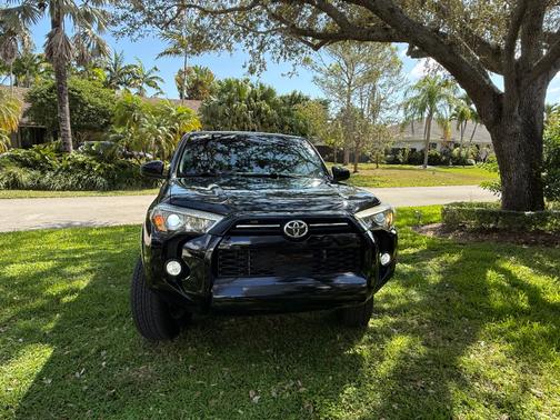 2020 Toyota 4Runner SR5