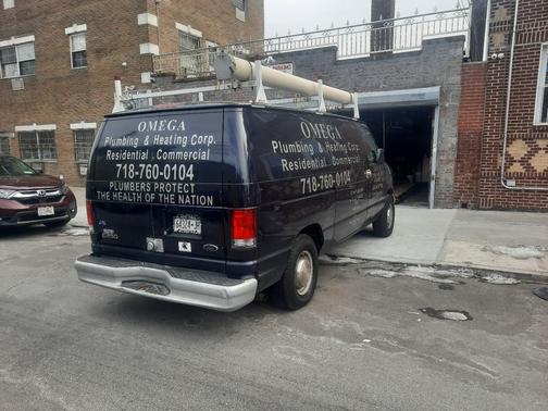 Blue 2000 Ford E250 Base