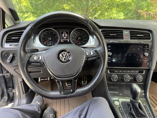 2018 Volkswagen Golf Alltrack TSI SEL