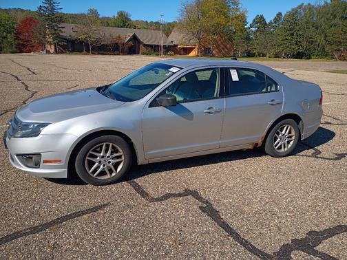 2012 Ford Fusion S
