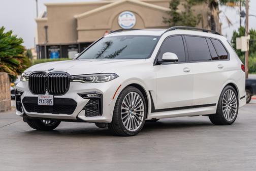White 2021 BMW X7 xDrive40i