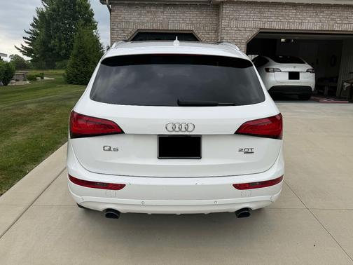 White 2014 Audi Q5 2.0T Premium Plus