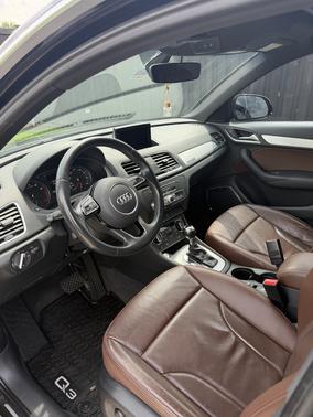 Black 2018 Audi Q3 2.0T Sport Premium