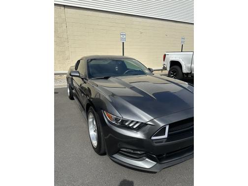 2017 Ford Mustang V6