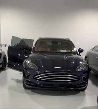 2021 Aston Martin DBX Base