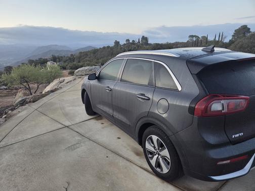 2018 Kia Niro Plug-In Hybrid EX Premium