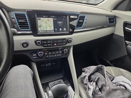 2018 Kia Niro Plug-In Hybrid EX Premium
