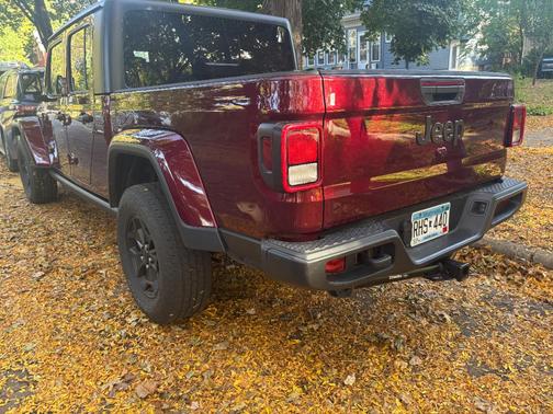 Purple 2021 Jeep Gladiator Willys