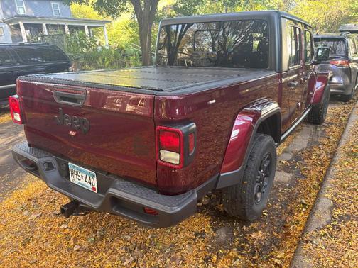 Purple 2021 Jeep Gladiator Willys