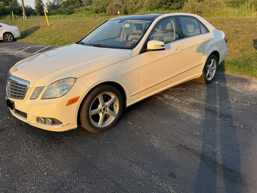 White 2010 Mercedes-Benz E-Class E 350 4MATIC