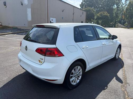 White 2016 Volkswagen Golf TSI S 2-Door