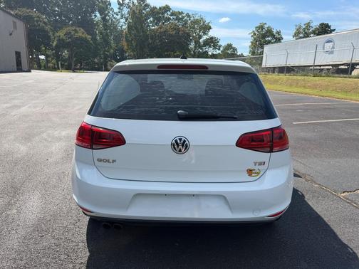 White 2016 Volkswagen Golf TSI S 2-Door