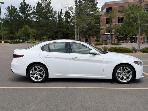 White 2021 Alfa Romeo Giulia Ti