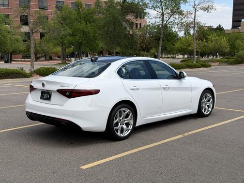 White 2021 Alfa Romeo Giulia Ti