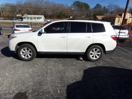 2013 Toyota Highlander SE