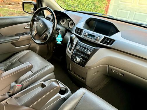 2011 Honda Odyssey Touring Elite