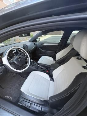 Gray 2017 Volkswagen Jetta 1.8T Sport