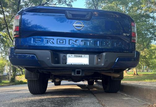 Blue 2022 Nissan Frontier SV