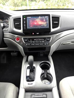 Gray 2016 Honda Pilot EX