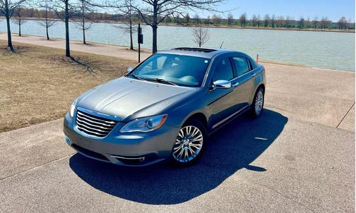 Silver 2013 Chrysler 200 Limited