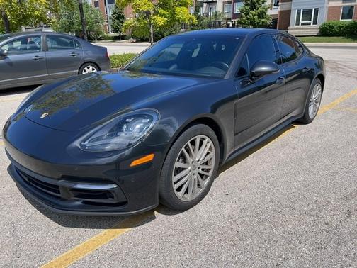 2017 Porsche Panamera Panamera 4