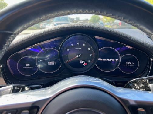 2017 Porsche Panamera Panamera 4