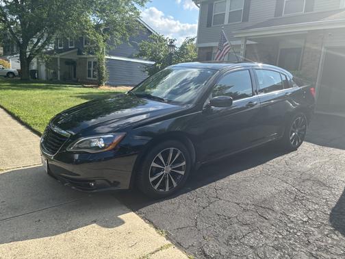 2013 Chrysler 200 Limited