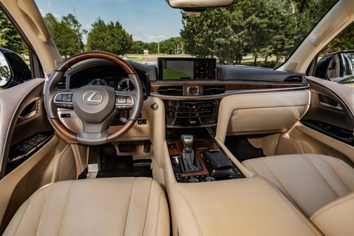 2017 Lexus LX 570 Base
