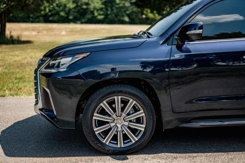 2017 Lexus LX 570 Base