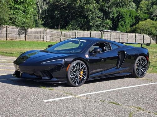 2023 McLaren GT Base