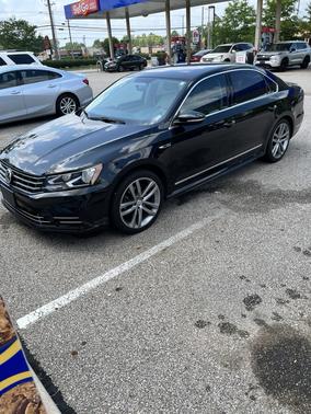 2017 Volkswagen Passat 1.8T R-Line w/Comfort