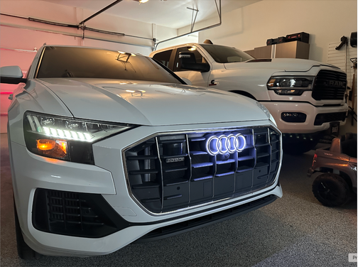White 2023 Audi Q8 55 Premium
