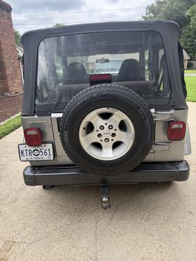 Silver 2001 Jeep Wrangler Sport