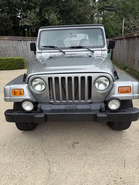 Silver 2001 Jeep Wrangler Sport
