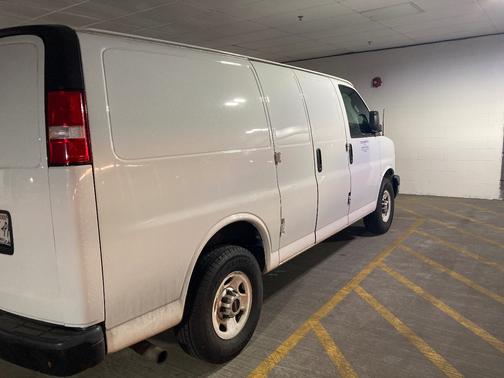 2016 GMC Savana 2500 Work Van