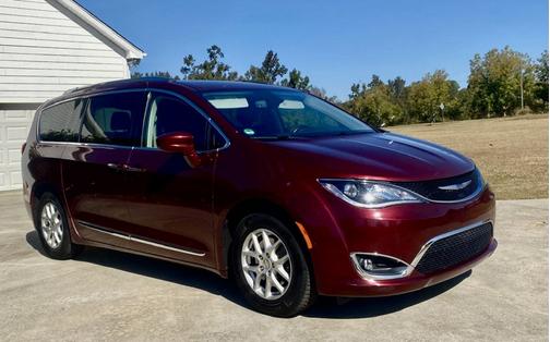 2020 Chrysler Pacifica Touring L