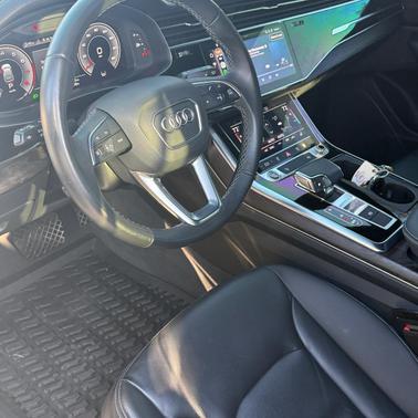 White 2023 Audi Q8 55 Premium