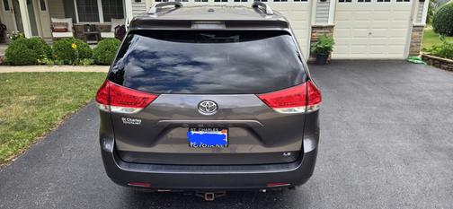 2014 Toyota Sienna LE