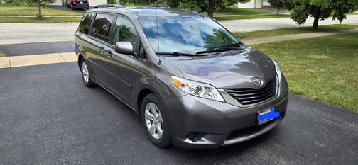 2014 Toyota Sienna LE