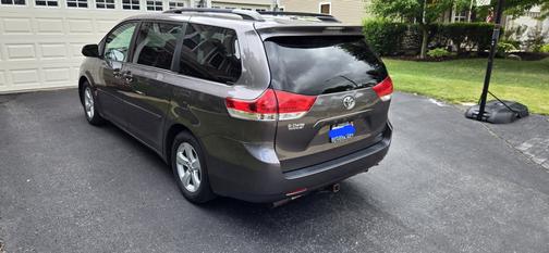 2014 Toyota Sienna LE