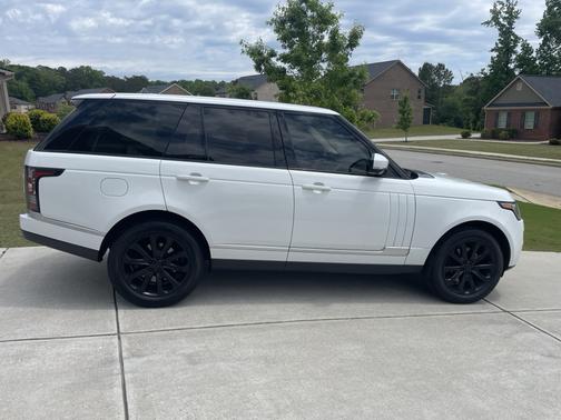 White 2015 Land Rover Range Rover 3.0L Supercharged HSE