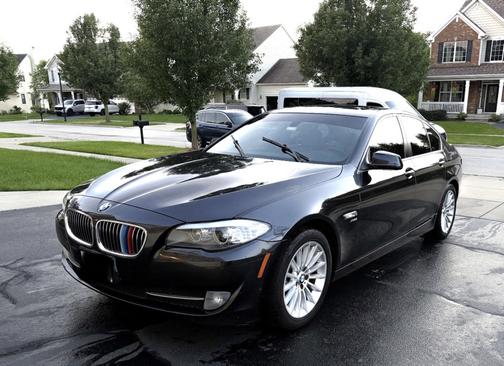 Gray 2011 BMW 535 i xDrive