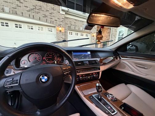 Gray 2011 BMW 535 i xDrive