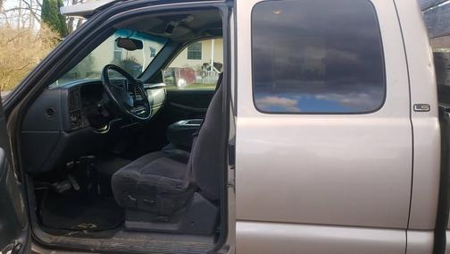 Photo 4 of 10 of 2001 Chevrolet Silverado 3500 LS Extended Cab