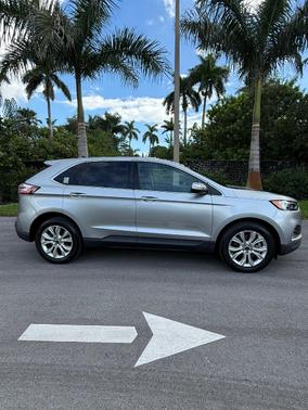 Silver 2023 Ford Edge Titanium
