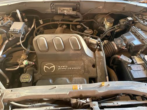 2003 Mazda Tribute LX V6