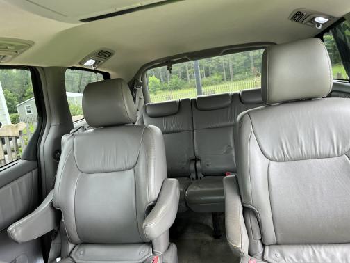 2009 Toyota Sienna XLE Limited